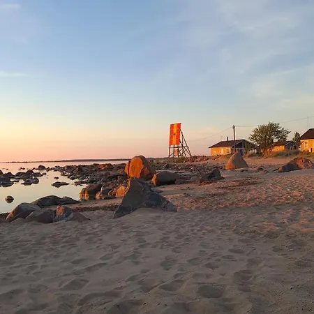 Uusi 4 Hengelle Hiekkasaerkillae 公寓 *