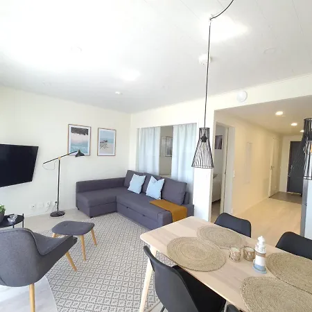 Uusi 4 Hengelle Hiekkasaerkillae