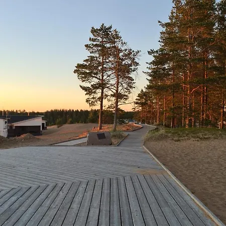 Uusi 4 Hengelle Hiekkasaerkillae Lejlighed